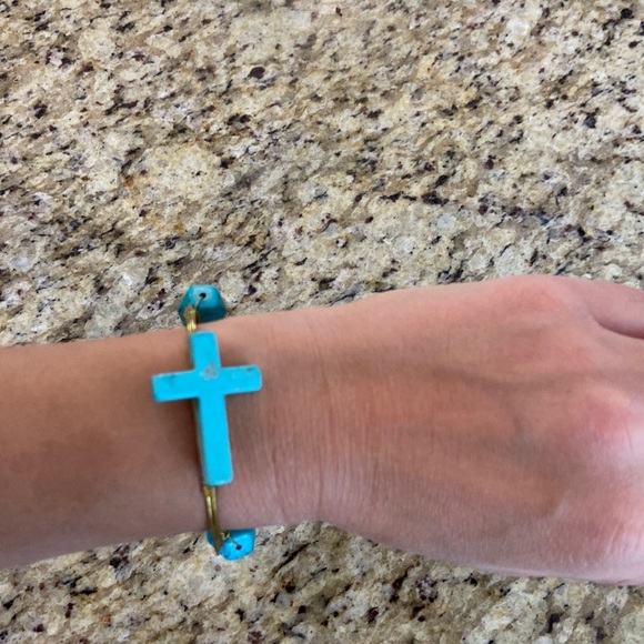 Jewelry - ☀️ Turquoise Cross Bracelet